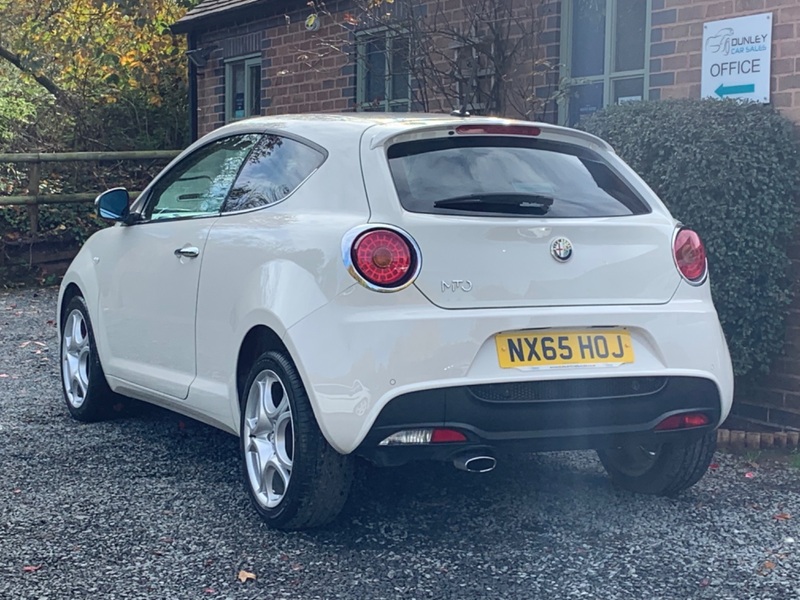 ALFA ROMEO MITO JTDM-2 DISTINCTIVE 2015