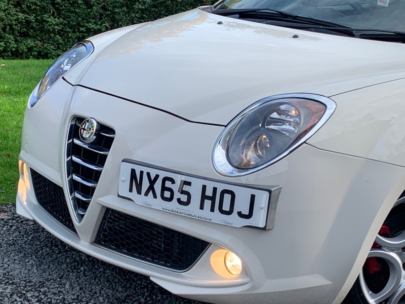 ALFA ROMEO MITO JTDM-2 DISTINCTIVE 2015