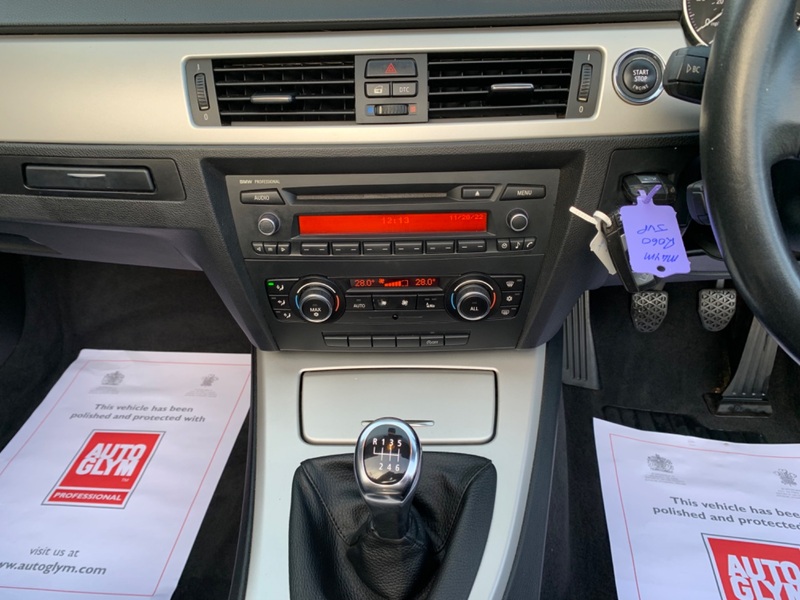 BMW 3 SERIES 320I SE 2010