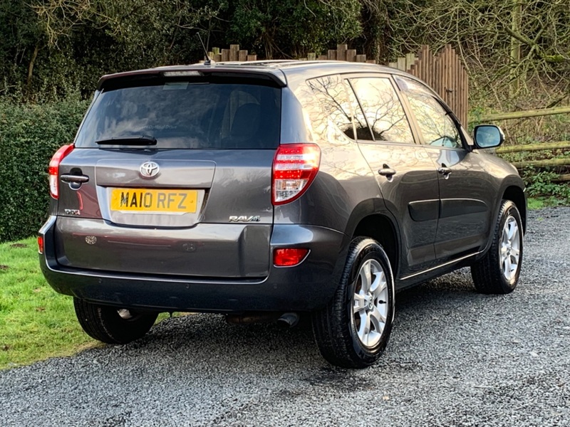 TOYOTA RAV4 D-4D XT-R 2010