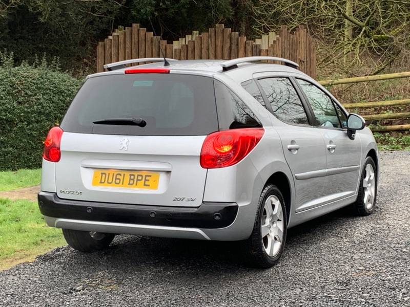 PEUGEOT 207 HDI SW ALLURE 2011