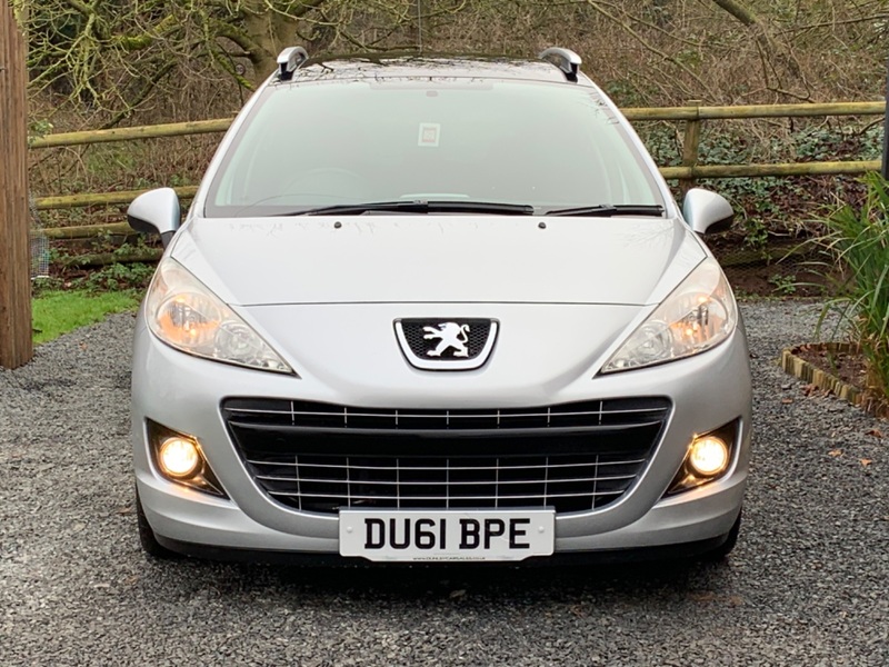 PEUGEOT 207 HDI SW ALLURE 2011