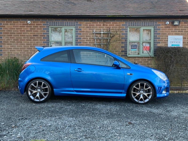 VAUXHALL CORSA VXR BLUE EDITION 2011