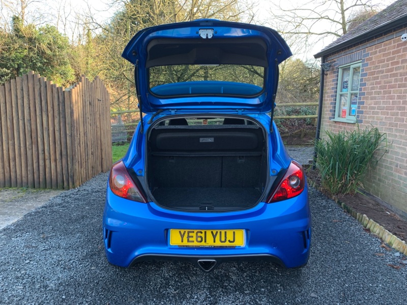 VAUXHALL CORSA VXR BLUE EDITION 2011