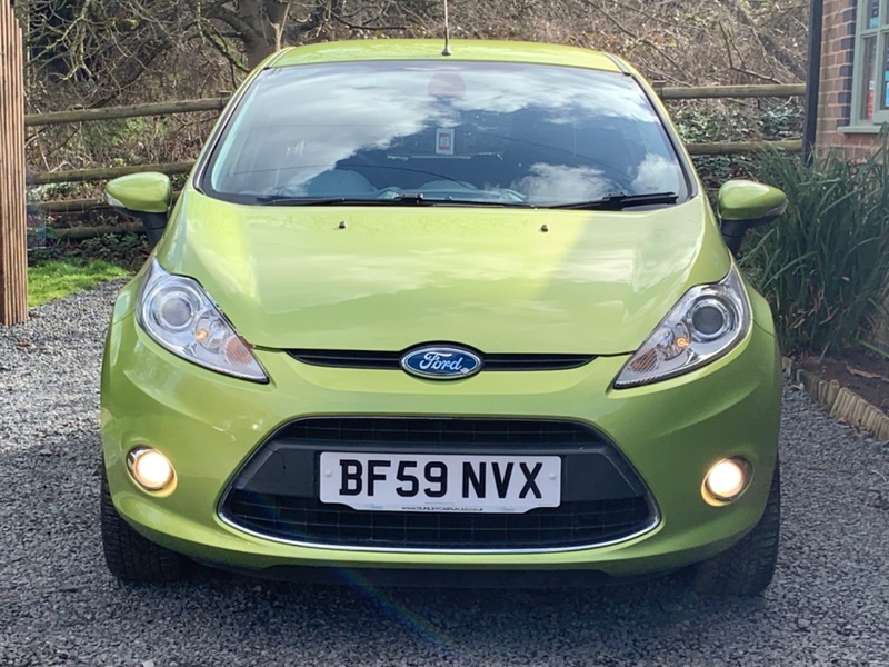 FORD FIESTA TITANIUM 2010