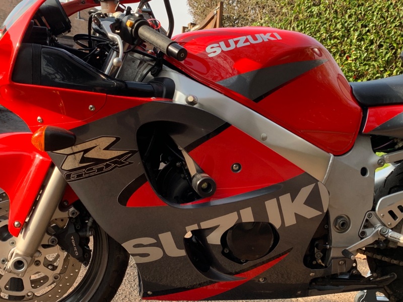 SUZUKI GSXR600 Y 2001