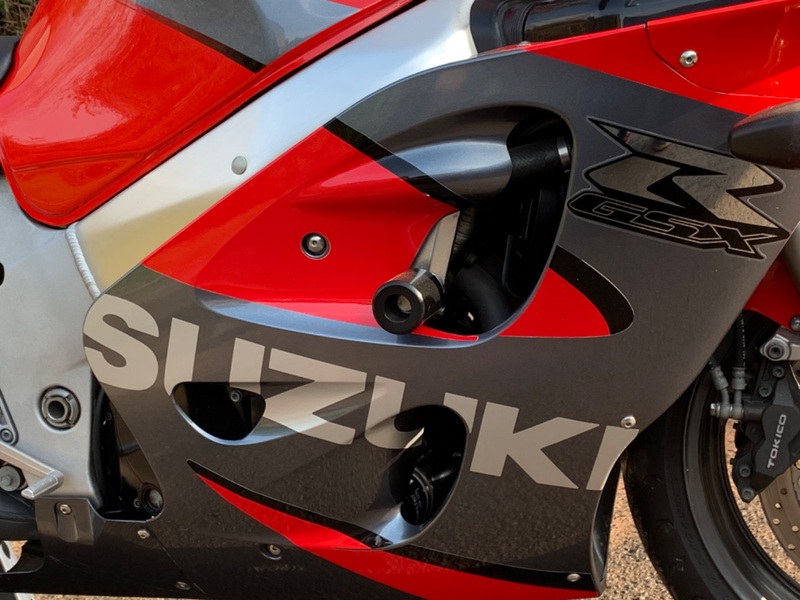 SUZUKI GSXR600 Y 2001