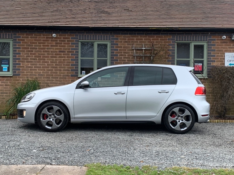 VOLKSWAGEN GOLF GTI 2012