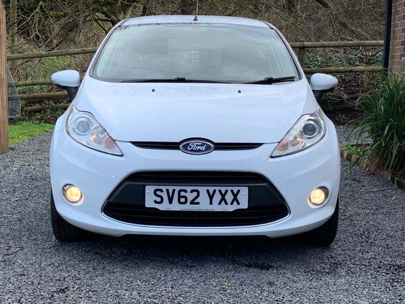 FORD FIESTA ZETEC 2012