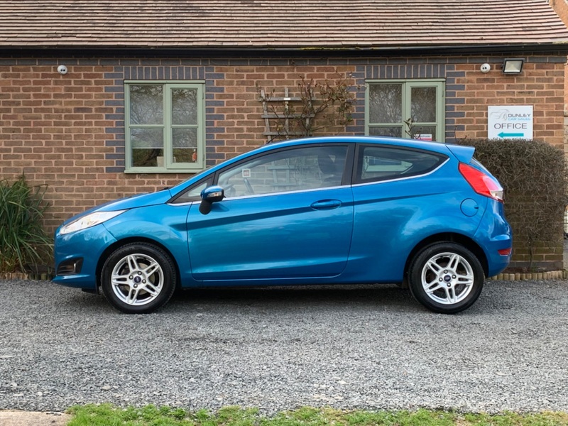 FORD FIESTA ZETEC 2013