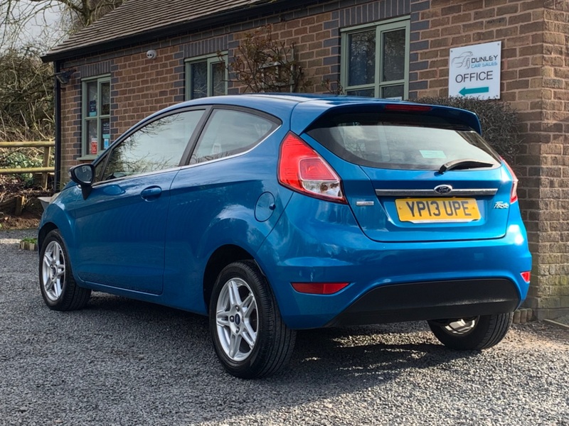 FORD FIESTA ZETEC 2013