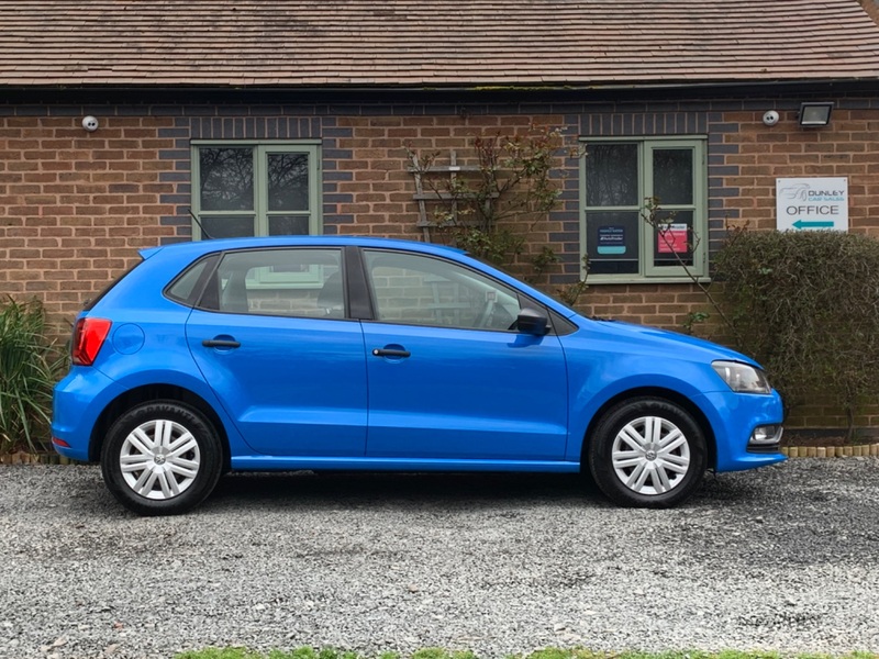 VOLKSWAGEN POLO S AC 2015