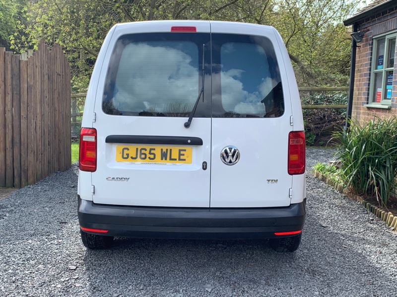 VOLKSWAGEN CADDY C20 TDI STARTLINE 2015