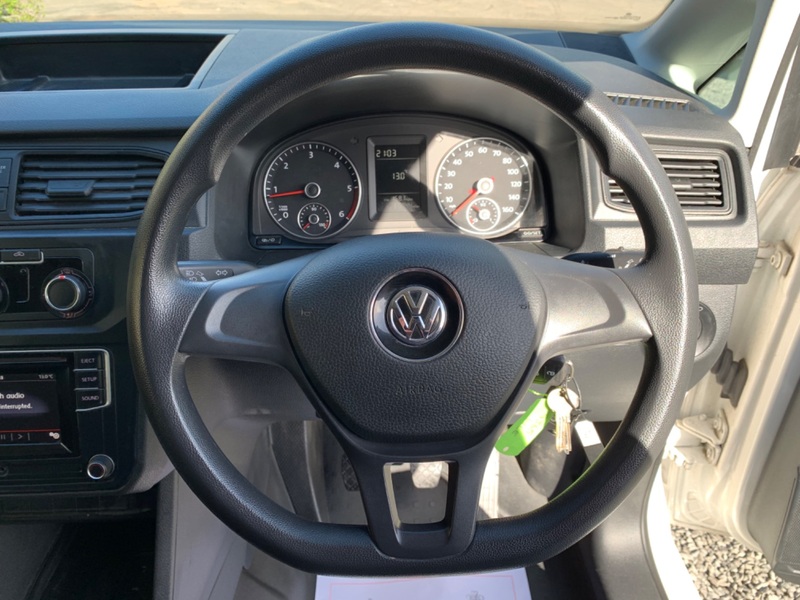 VOLKSWAGEN CADDY C20 TDI STARTLINE 2015