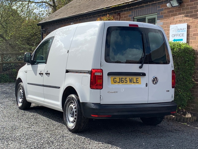 VOLKSWAGEN CADDY C20 TDI STARTLINE 2015