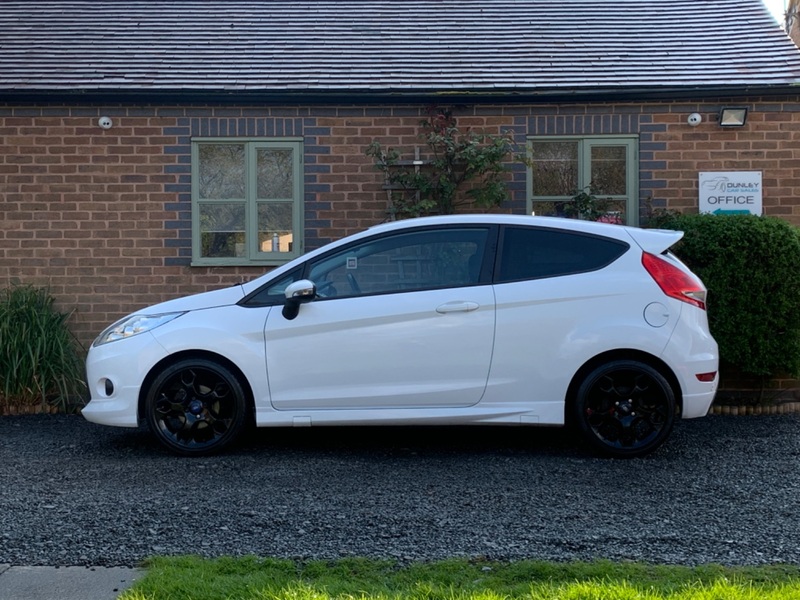 FORD FIESTA ZETEC S 2012