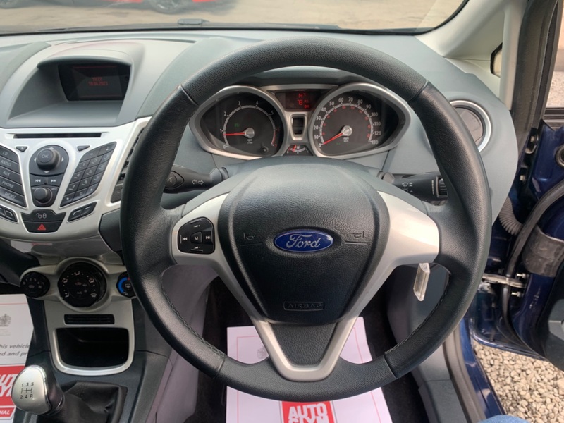 FORD FIESTA 16V ZETEC 2011