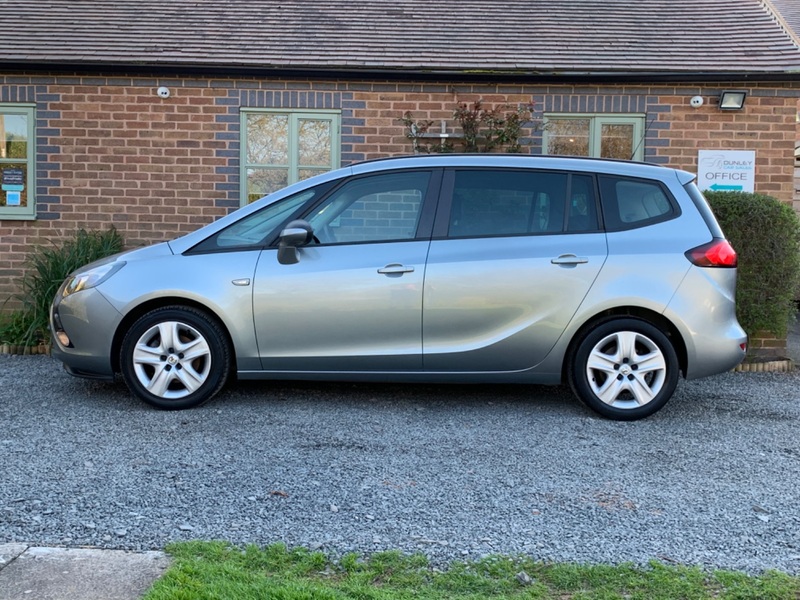 VAUXHALL ZAFIRA TOURER EXCLUSIV 2013