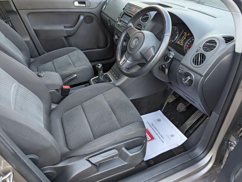 VOLKSWAGEN GOLF PLUS 1.6 TDI BlueMotion SE Euro 5 ss 5dr 2010