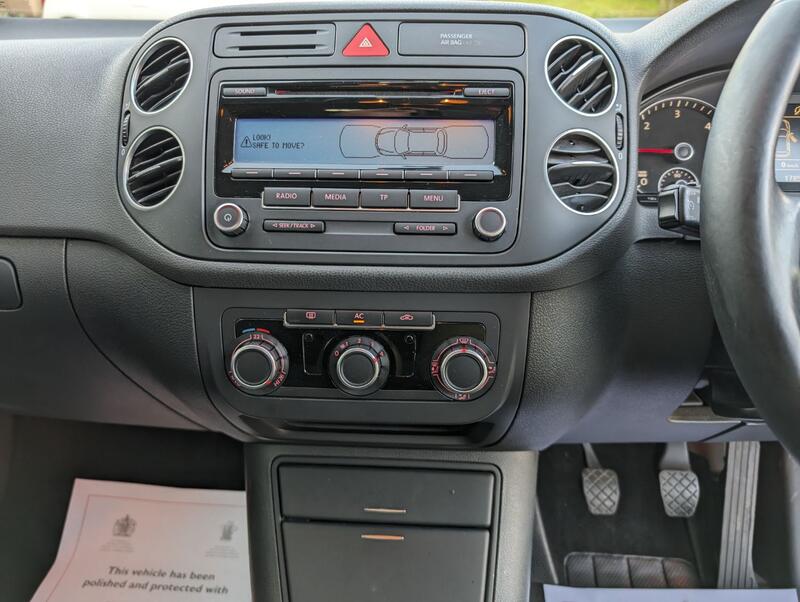 VOLKSWAGEN GOLF PLUS 1.6 TDI BlueMotion SE Euro 5 ss 5dr 2010