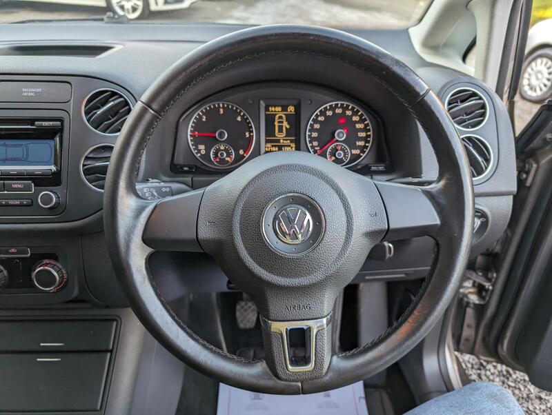 VOLKSWAGEN GOLF PLUS 1.6 TDI BlueMotion SE Euro 5 ss 5dr 2010