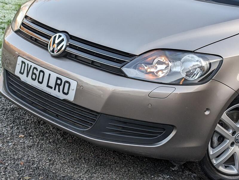 VOLKSWAGEN GOLF PLUS 1.6 TDI BlueMotion SE Euro 5 ss 5dr 2010