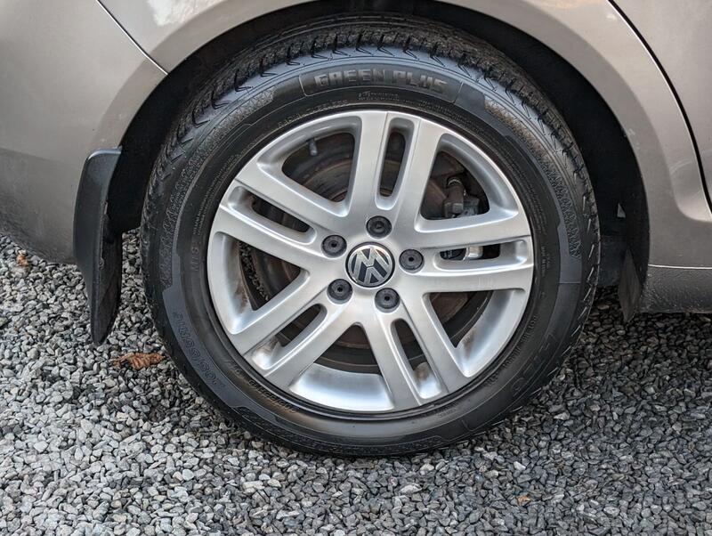 VOLKSWAGEN GOLF PLUS 1.6 TDI BlueMotion SE Euro 5 ss 5dr 2010