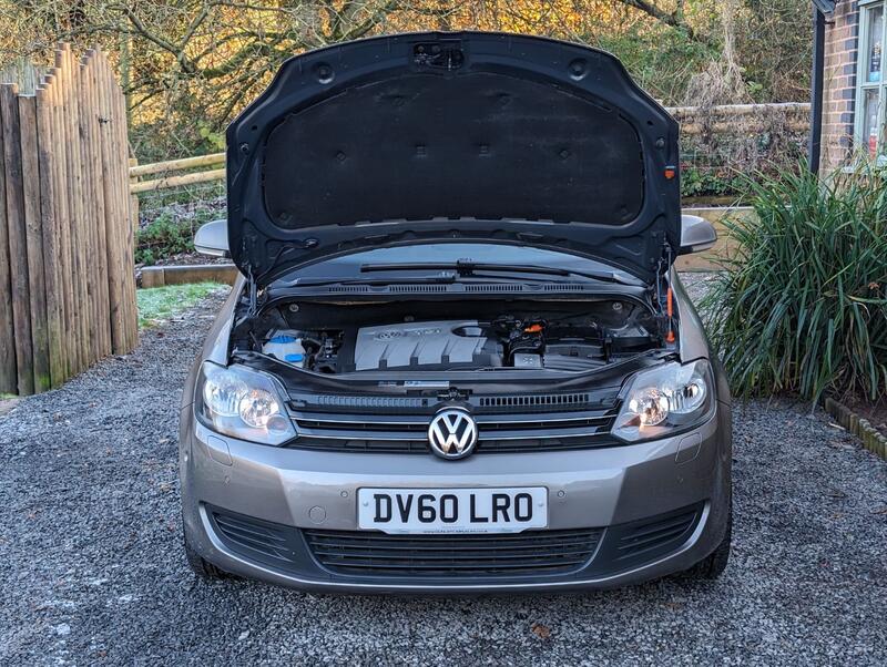 VOLKSWAGEN GOLF PLUS 1.6 TDI BlueMotion SE Euro 5 ss 5dr 2010