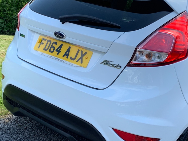 FORD FIESTA 1.0 T EcoBoost Zetec S 2014