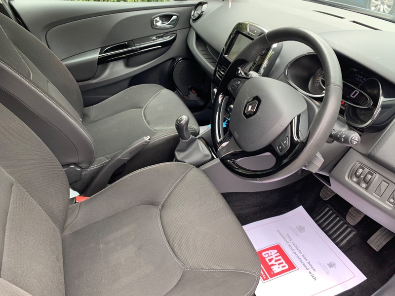 RENAULT CLIO 1.5 dCi Dynamique MediaNav Euro 5 ss 5dr 2013