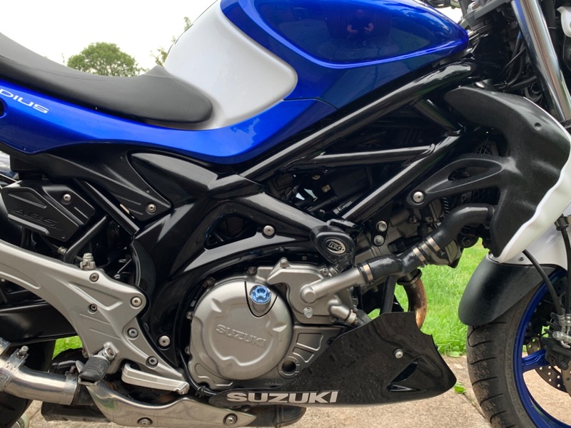 SUZUKI Gladius 650 650 SVF 2014
