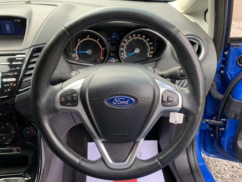 FORD FIESTA 1.6 TDCi ECOnetic Titanium Euro 5 ss 5dr 2013