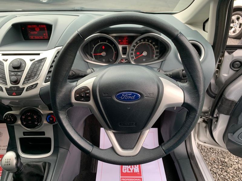 FORD FIESTA 1.25 Zetec 5dr 2009