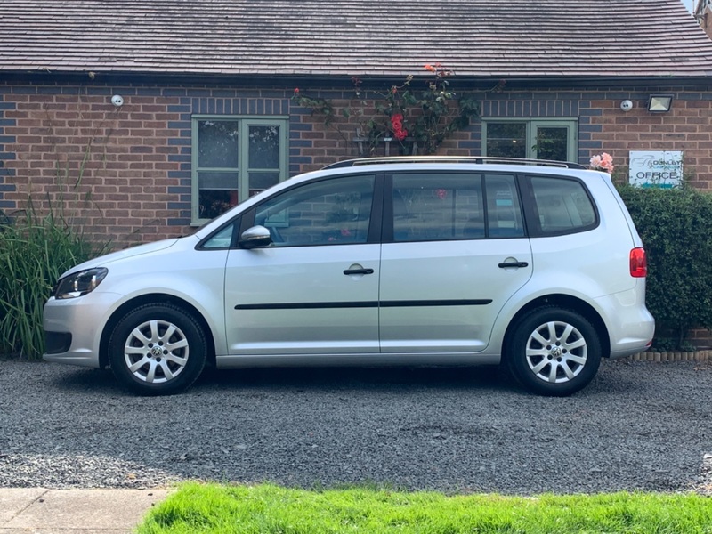 VOLKSWAGEN TOURAN 1.6 TDI S Euro 5 5dr 2012