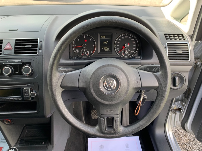 VOLKSWAGEN TOURAN 1.6 TDI S Euro 5 5dr 2012