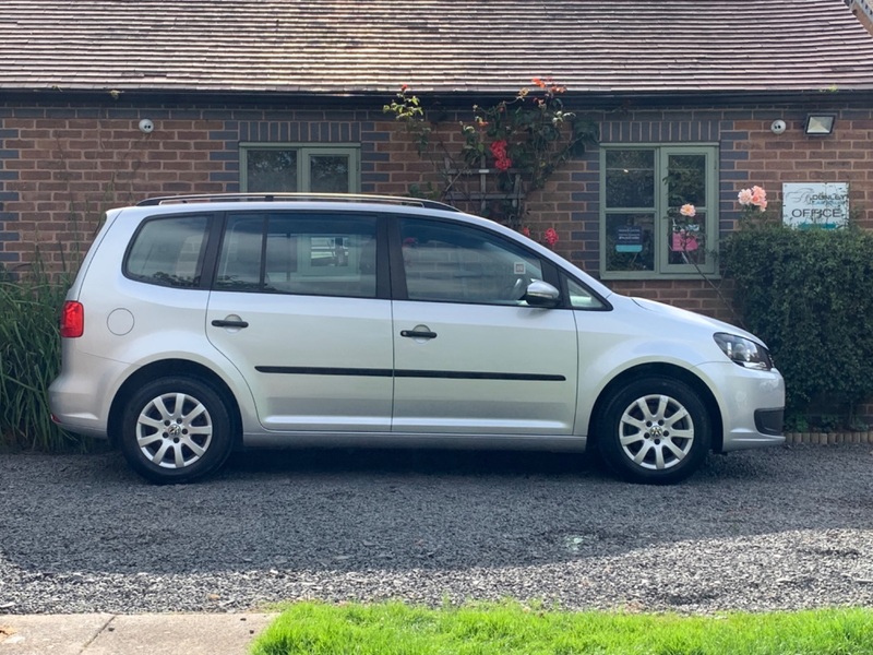 VOLKSWAGEN TOURAN 1.6 TDI S Euro 5 5dr 2012