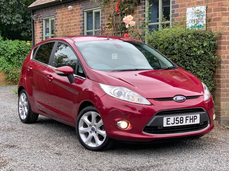 FORD FIESTA 1.6 Titanium 5dr 2009