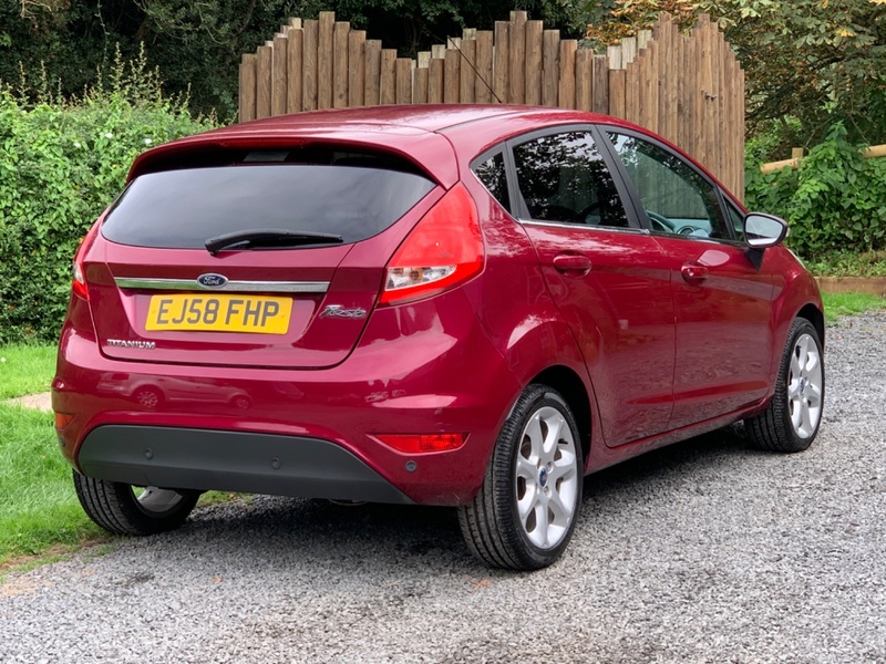 FORD FIESTA 1.6 Titanium 5dr 2009