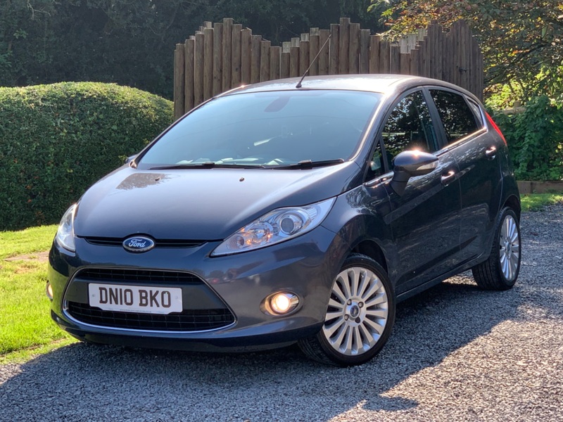 FORD FIESTA 1.4 Titanium 5dr 2010